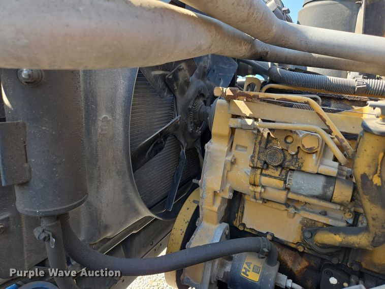 image for item ED2056 1995 GMC TopKick rollback truck