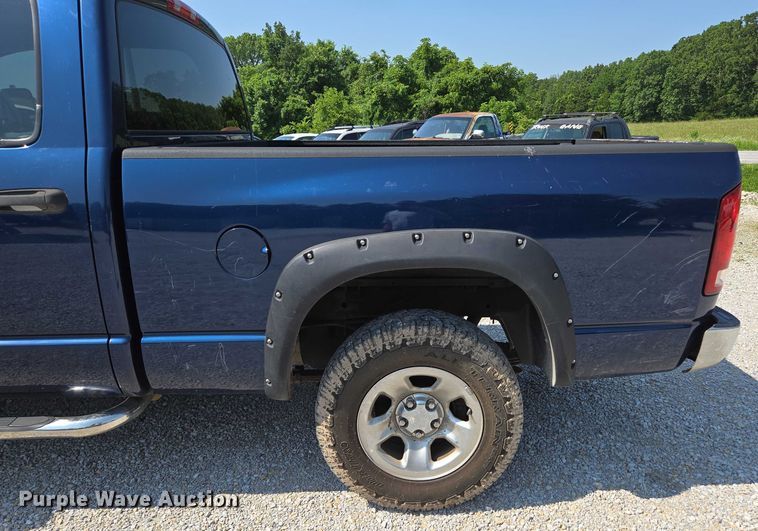 image for item ED2058 2003 Dodge Ram 1500 Quad Cab pickup truck