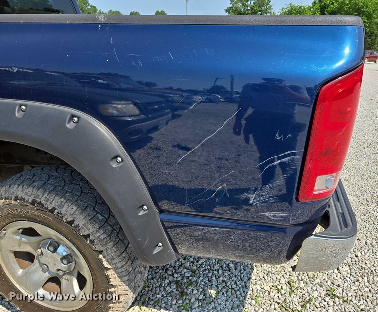 image for item ED2058 2003 Dodge Ram 1500 Quad Cab pickup truck