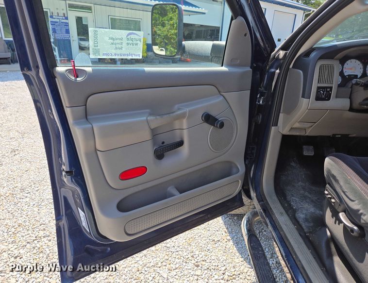 image for item ED2058 2003 Dodge Ram 1500 Quad Cab pickup truck
