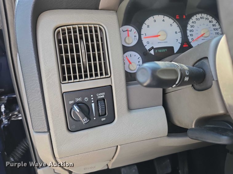 image for item ED2058 2003 Dodge Ram 1500 Quad Cab pickup truck