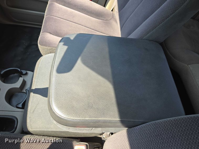 image for item ED2058 2003 Dodge Ram 1500 Quad Cab pickup truck