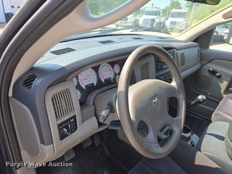 image for item ED2058 2003 Dodge Ram 1500 Quad Cab pickup truck