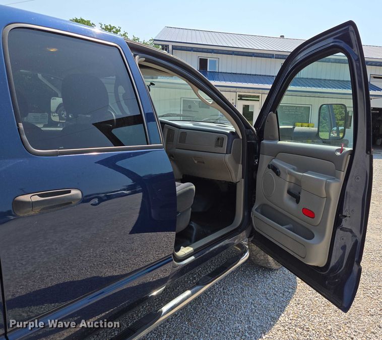 image for item ED2058 2003 Dodge Ram 1500 Quad Cab pickup truck