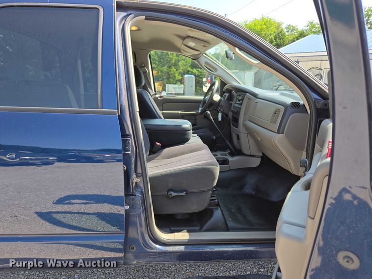 image for item ED2058 2003 Dodge Ram 1500 Quad Cab pickup truck