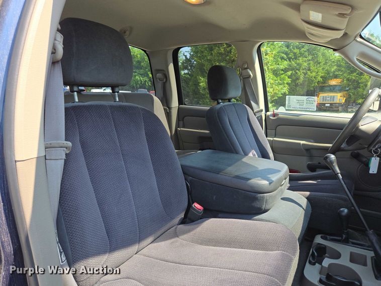 image for item ED2058 2003 Dodge Ram 1500 Quad Cab pickup truck