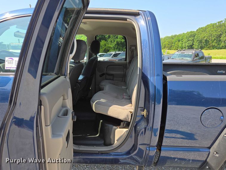 image for item ED2058 2003 Dodge Ram 1500 Quad Cab pickup truck