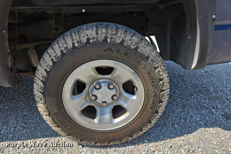 image for item ED2058 2003 Dodge Ram 1500 Quad Cab pickup truck