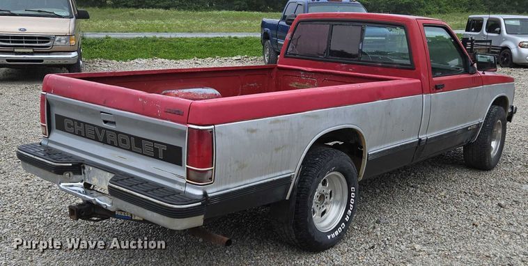 image for item ED2059 1991 Chevrolet S10 pickup truck