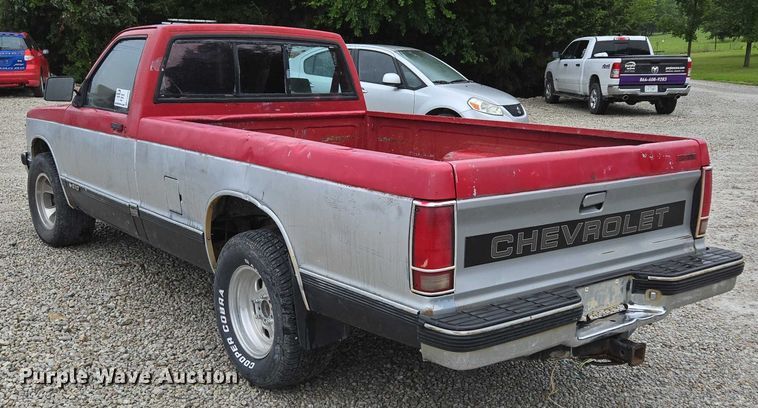 image for item ED2059 1991 Chevrolet S10 pickup truck