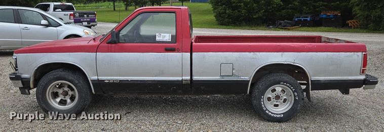 image for item ED2059 1991 Chevrolet S10 pickup truck