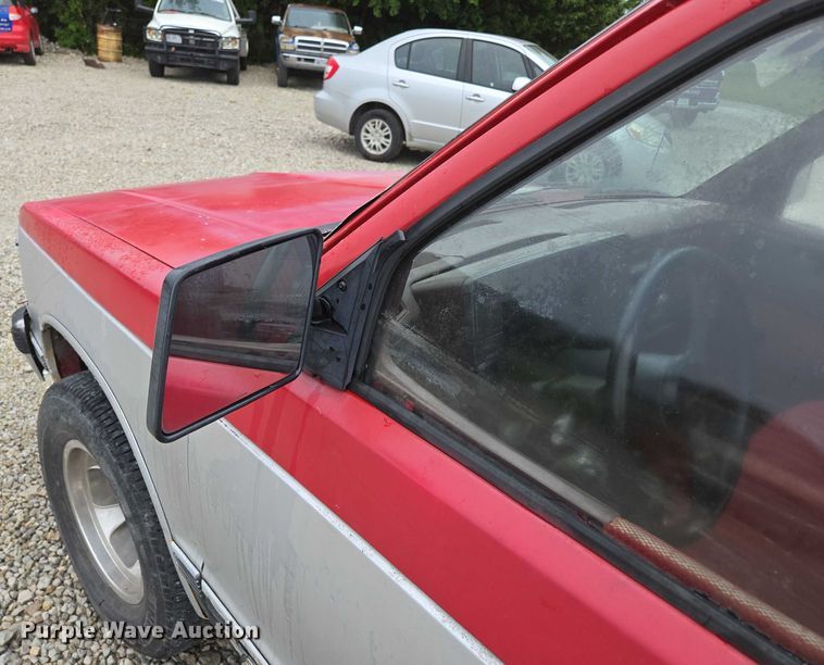 image for item ED2059 1991 Chevrolet S10 pickup truck