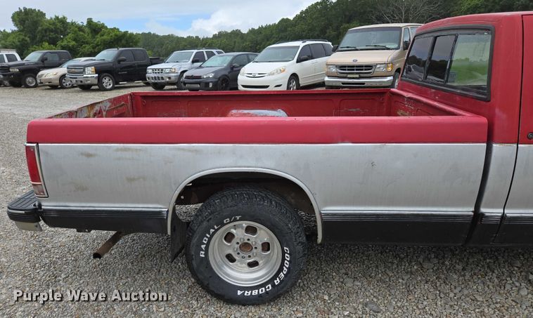 image for item ED2059 1991 Chevrolet S10 pickup truck