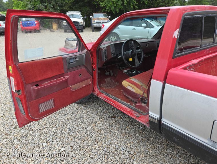 image for item ED2059 1991 Chevrolet S10 pickup truck