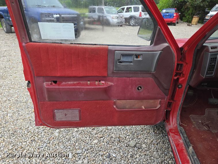 image for item ED2059 1991 Chevrolet S10 pickup truck