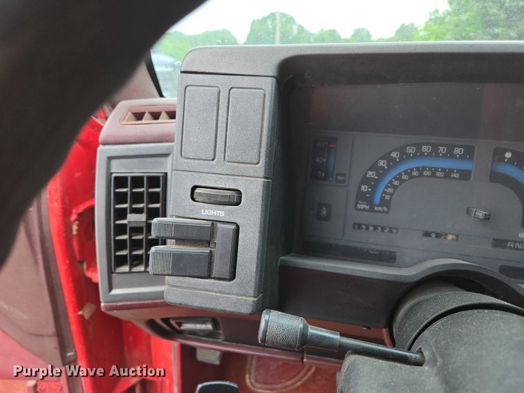 image for item ED2059 1991 Chevrolet S10 pickup truck