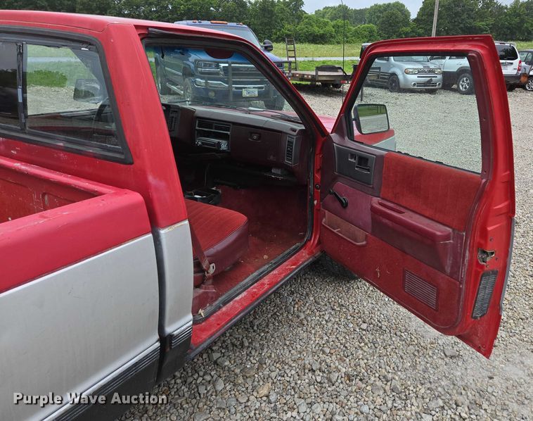 image for item ED2059 1991 Chevrolet S10 pickup truck