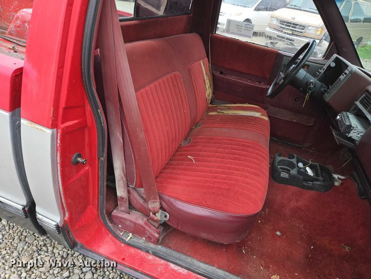 image for item ED2059 1991 Chevrolet S10 pickup truck