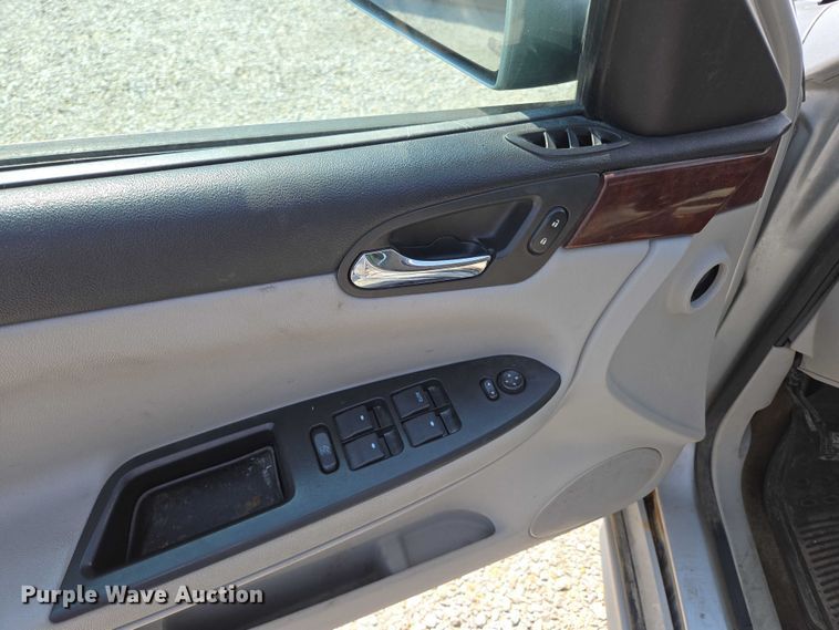 image for item ED2060 2010 Chevrolet Impala LTZ 