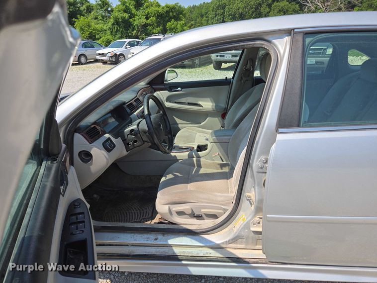 image for item ED2060 2010 Chevrolet Impala LTZ 