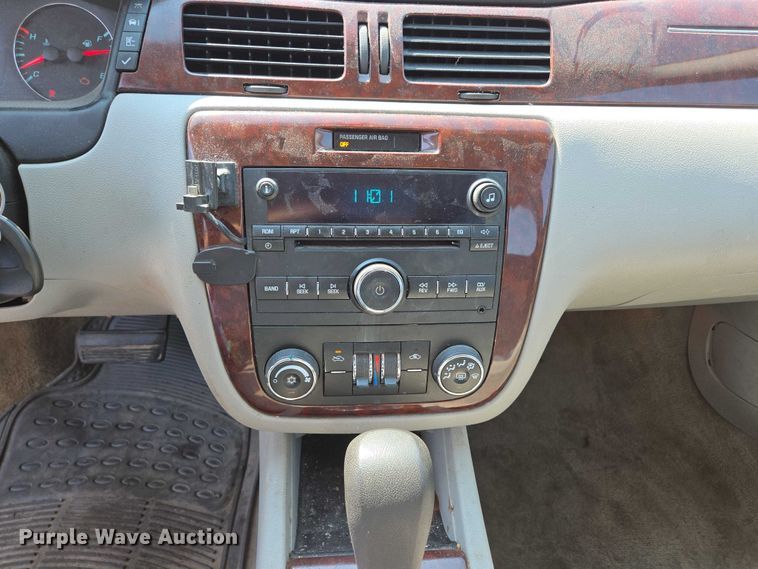 image for item ED2060 2010 Chevrolet Impala LTZ 