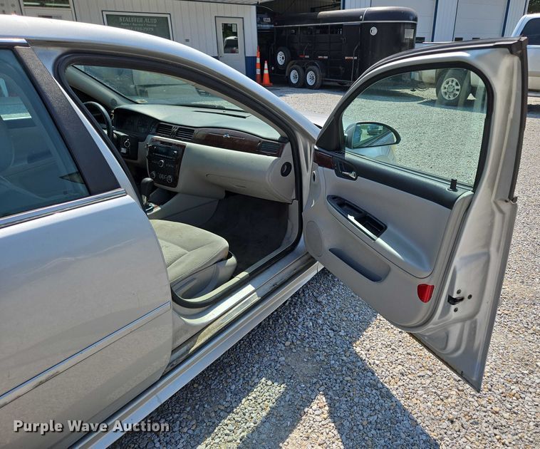 image for item ED2060 2010 Chevrolet Impala LTZ 