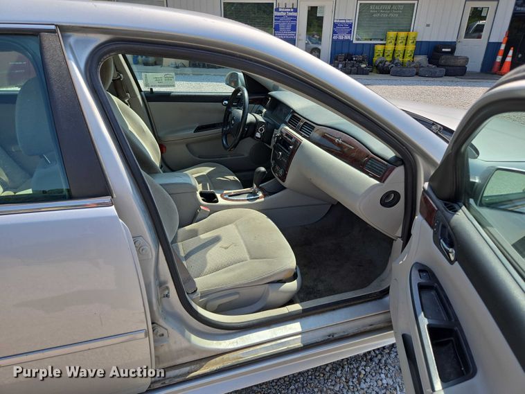 image for item ED2060 2010 Chevrolet Impala LTZ 