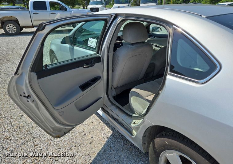 image for item ED2060 2010 Chevrolet Impala LTZ 