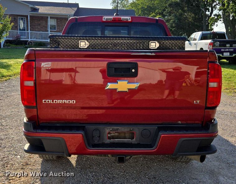 image for item ED2063 2016 Chevrolet Colorado Crew Cab pickup truck