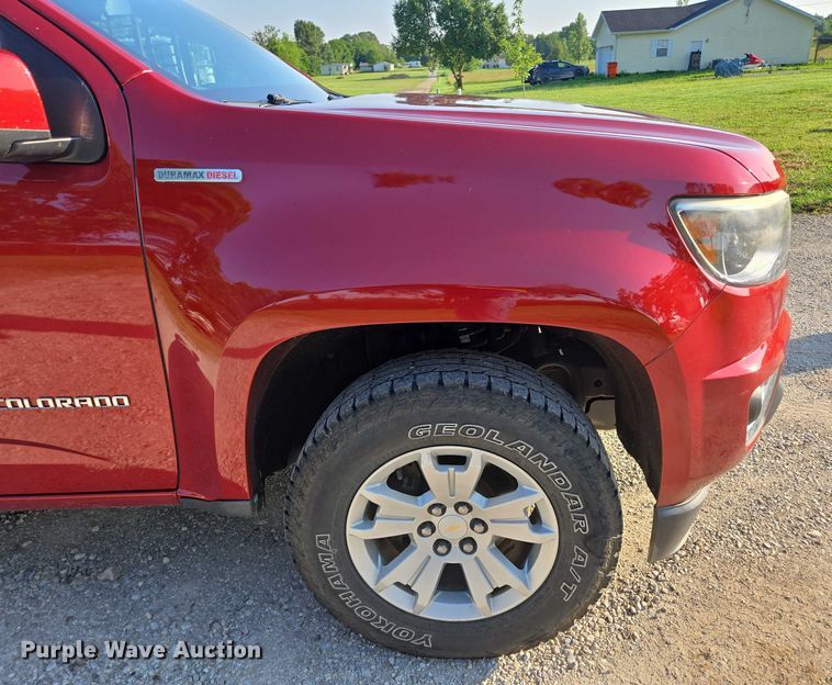 image for item ED2063 2016 Chevrolet Colorado Crew Cab pickup truck