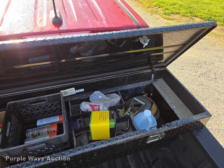 image for item ED2063 2016 Chevrolet Colorado Crew Cab pickup truck