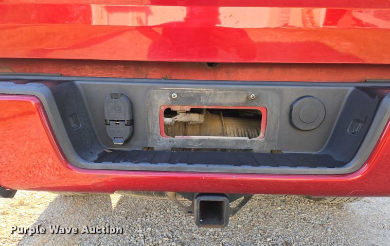 image for item ED2063 2016 Chevrolet Colorado Crew Cab pickup truck