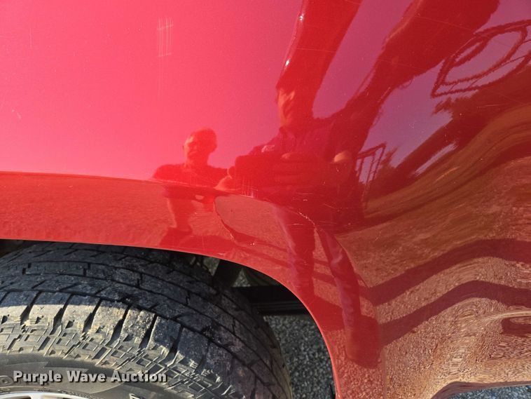 image for item ED2063 2016 Chevrolet Colorado Crew Cab pickup truck