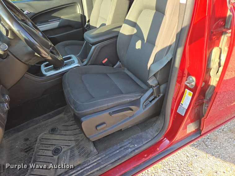 image for item ED2063 2016 Chevrolet Colorado Crew Cab pickup truck