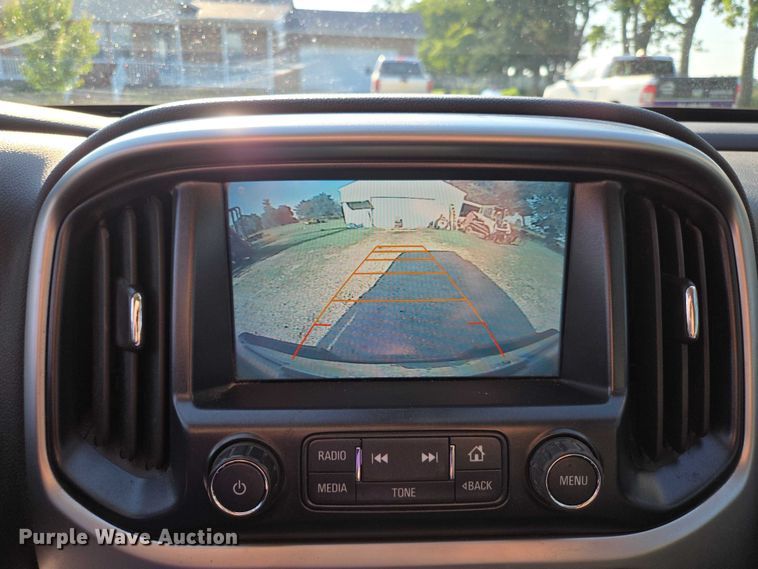 image for item ED2063 2016 Chevrolet Colorado Crew Cab pickup truck