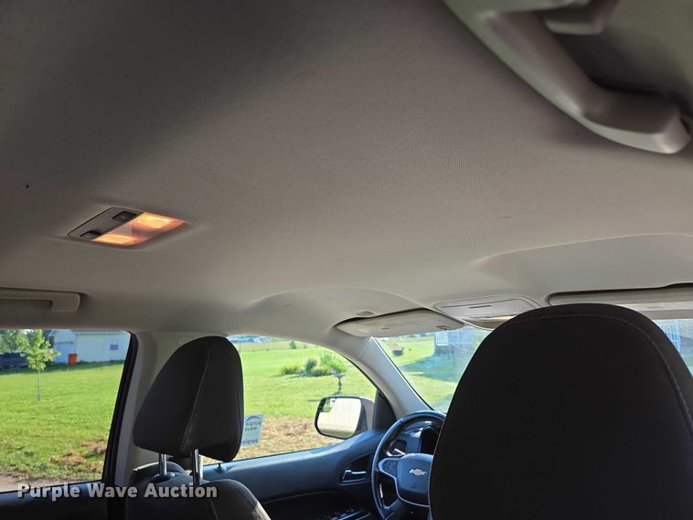 image for item ED2063 2016 Chevrolet Colorado Crew Cab pickup truck