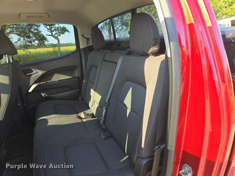 image for item ED2063 2016 Chevrolet Colorado Crew Cab pickup truck