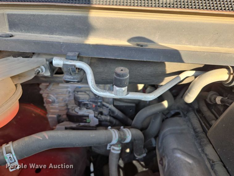 image for item ED2063 2016 Chevrolet Colorado Crew Cab pickup truck