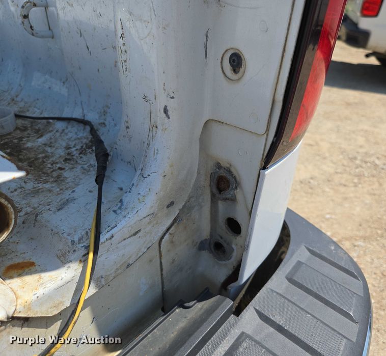 image for item ED2065 2014 GMC Sierra 1500 Double Cab pickup truck