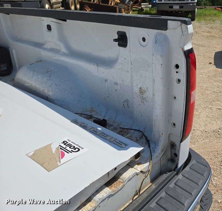 image for item ED2065 2014 GMC Sierra 1500 Double Cab pickup truck