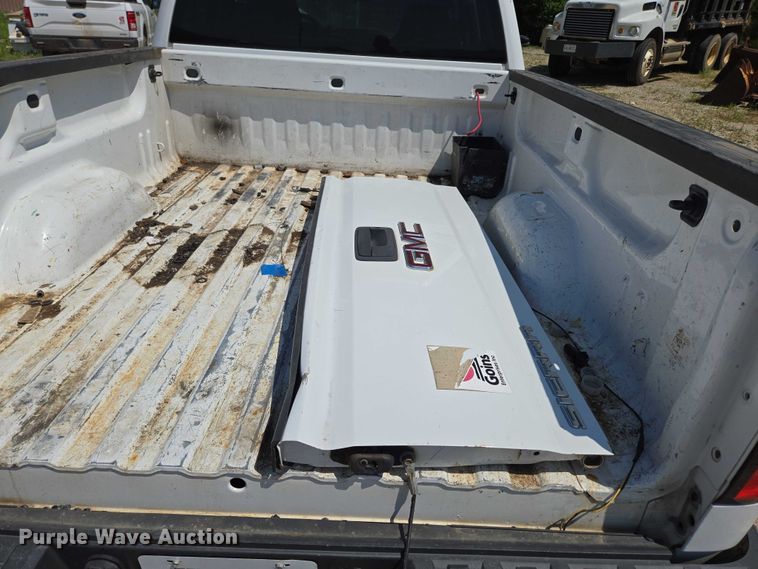 image for item ED2065 2014 GMC Sierra 1500 Double Cab pickup truck