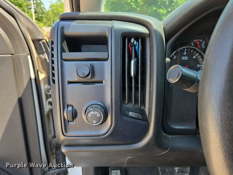 image for item ED2065 2014 GMC Sierra 1500 Double Cab pickup truck