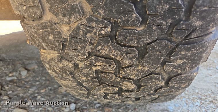 image for item ED2065 2014 GMC Sierra 1500 Double Cab pickup truck