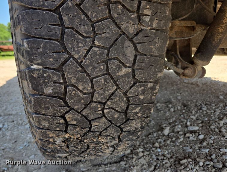 image for item ED2065 2014 GMC Sierra 1500 Double Cab pickup truck