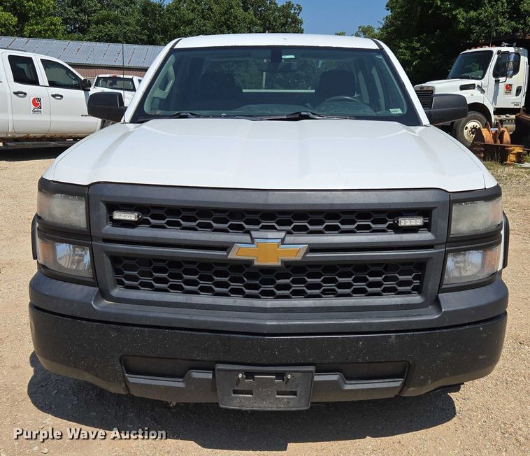 image for item ED2066 2015 Chevrolet Silverado 1500 Crew Cab pickup truck