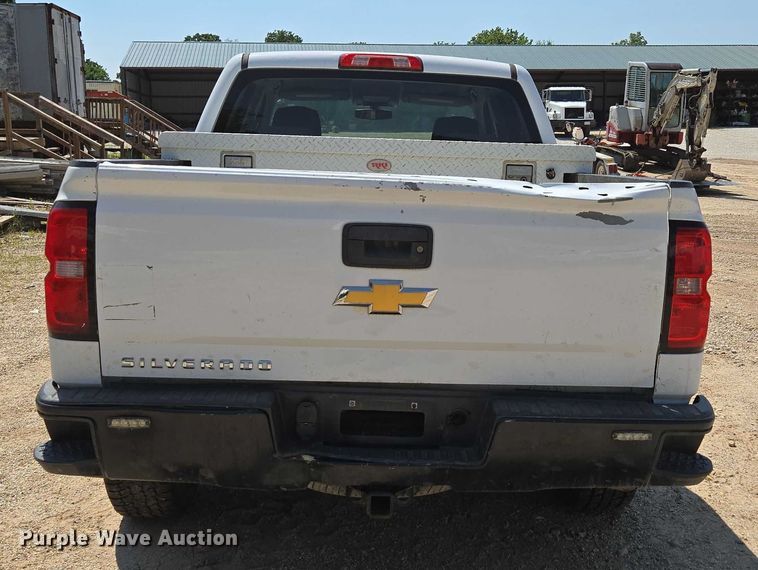 image for item ED2066 2015 Chevrolet Silverado 1500 Crew Cab pickup truck