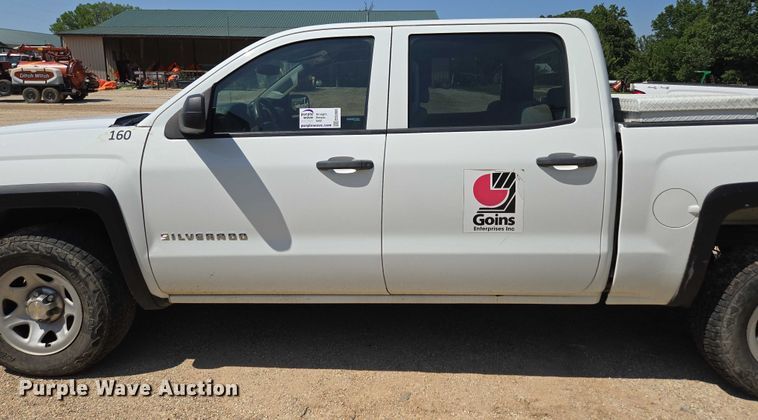 image for item ED2066 2015 Chevrolet Silverado 1500 Crew Cab pickup truck