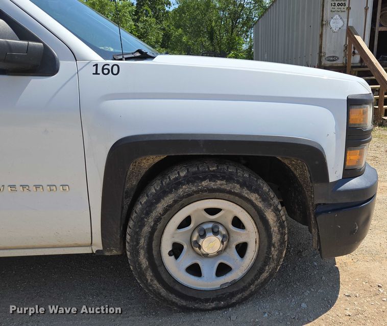 image for item ED2066 2015 Chevrolet Silverado 1500 Crew Cab pickup truck