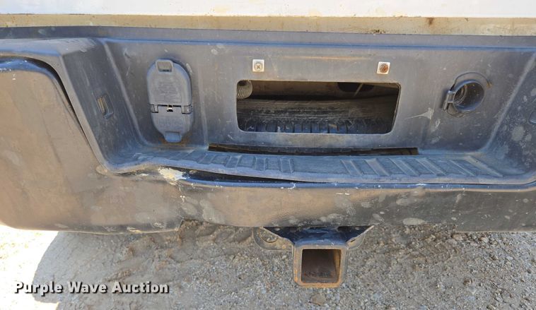 image for item ED2066 2015 Chevrolet Silverado 1500 Crew Cab pickup truck