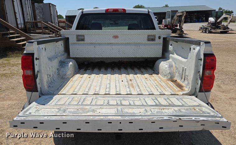 image for item ED2066 2015 Chevrolet Silverado 1500 Crew Cab pickup truck